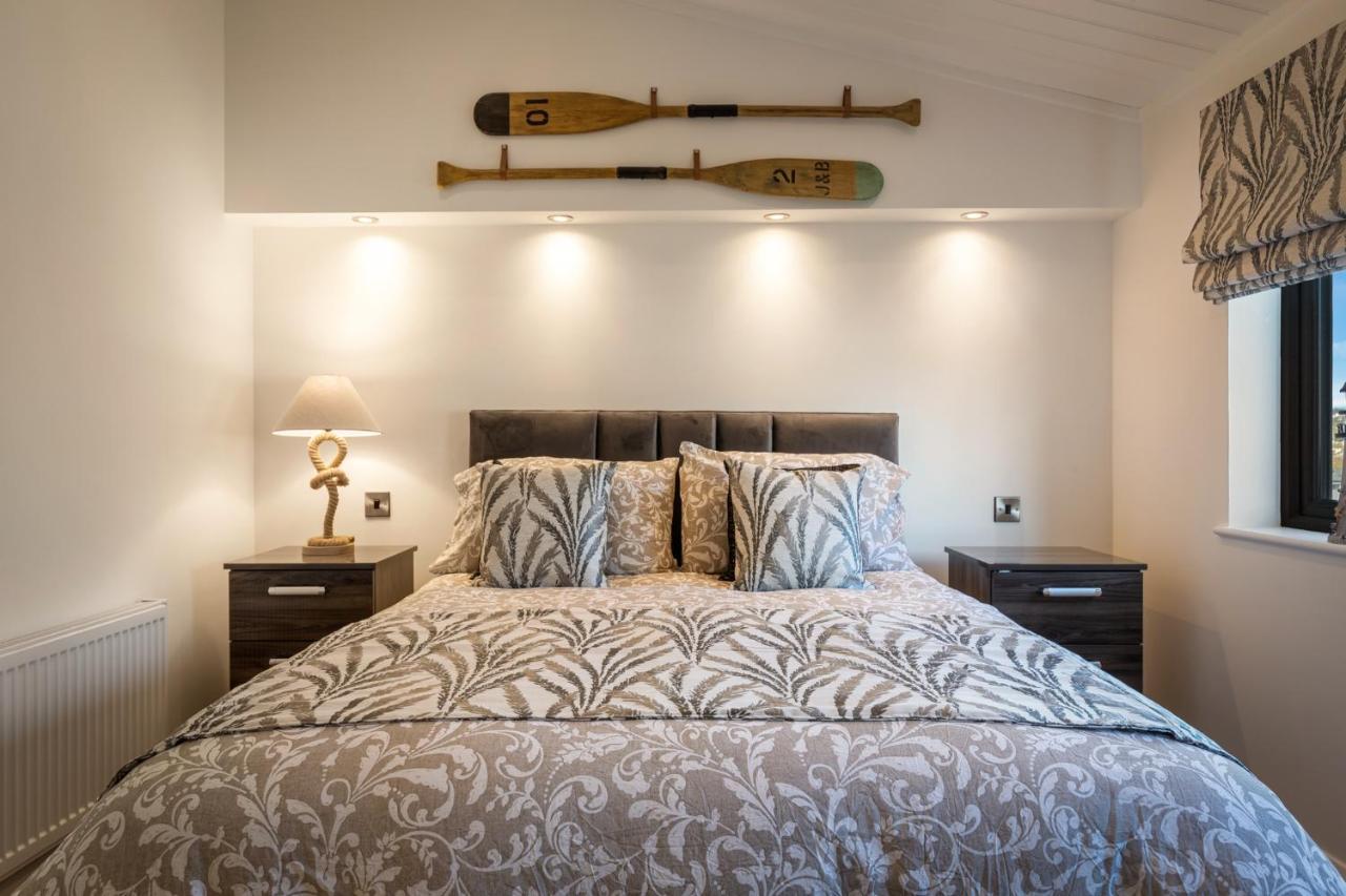 Hiraeth - Luxury Lodge With Hot Tub, Close To Beach Penally Luaran gambar